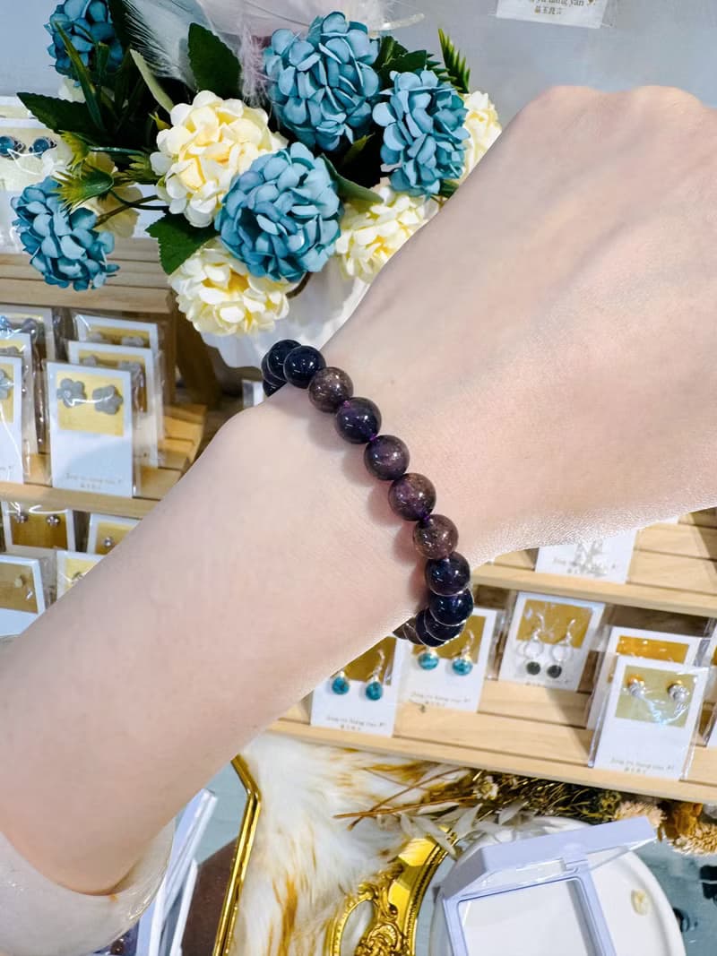 畢業璀璨血滴菫青石8mm17.90g帶彩麟光守財增加人緣開發靈性