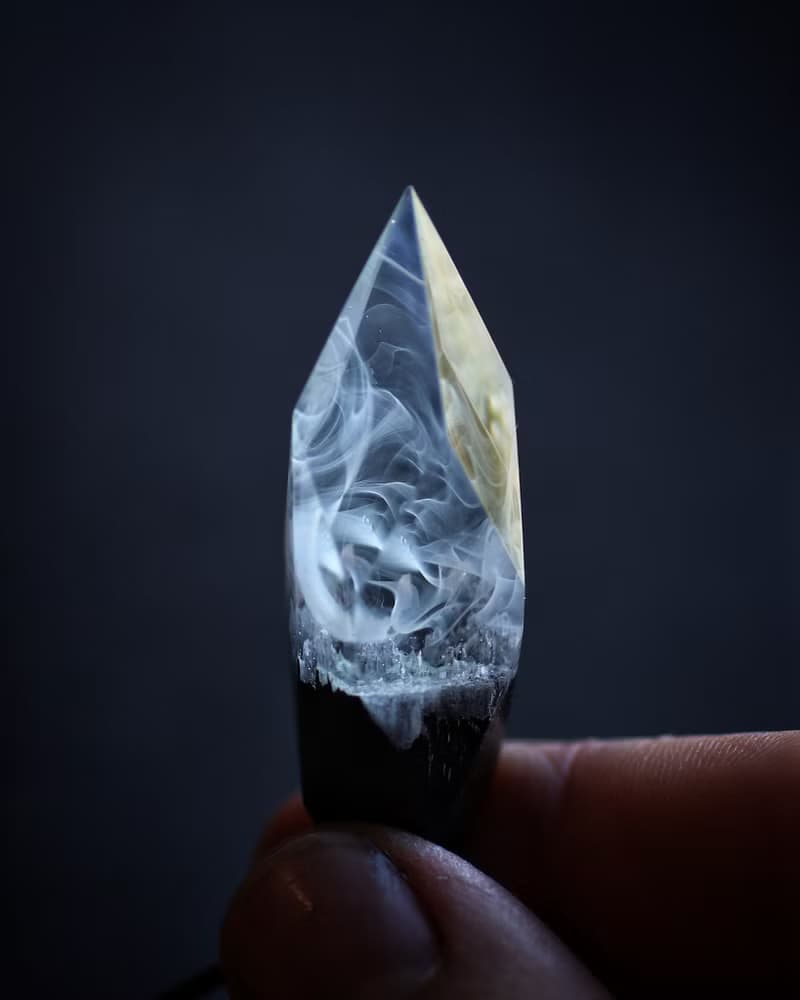 木質樹脂項鍊火挂件生日禮物環氧樹脂挂件