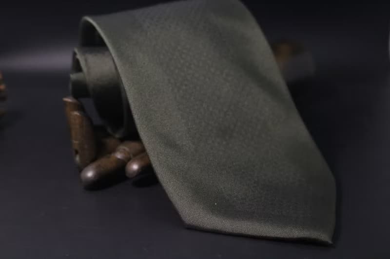墨綠色菱形格刺繡山紳士裝領帶禮盒版