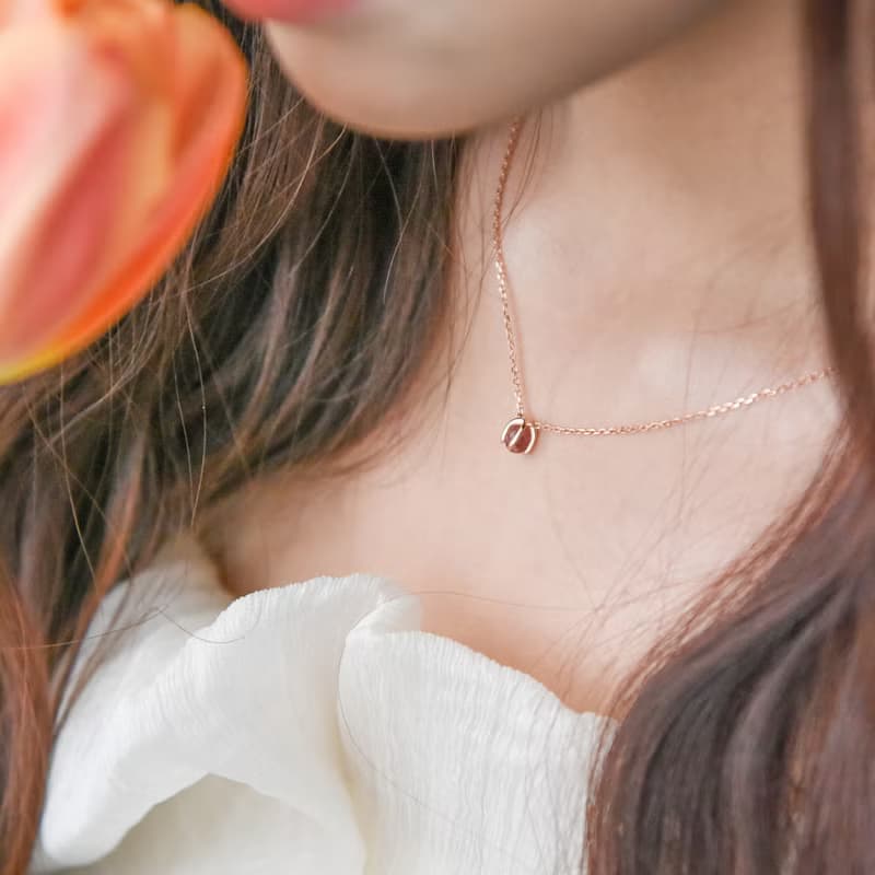 草莓晶鬱金香純銀項鍊 | 天然石水晶項鍊。好人緣。愛情石。