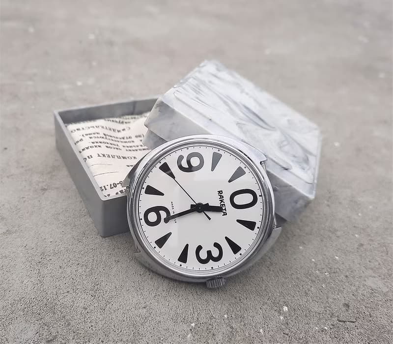 Mechanical wrist watch Raketa 2609 HA Zero  – Soviet mens watch wind up