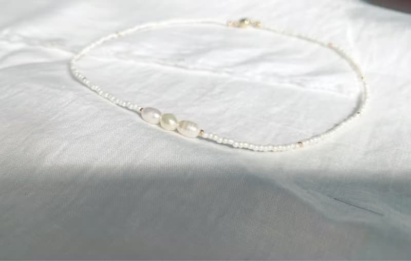 マグネット着脱　ビーズネックレス  　white 3pearl　　チョーカー