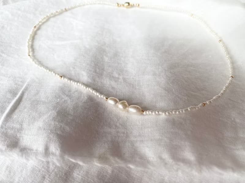 マグネット着脱　ビーズネックレス  　white 3pearl　　チョーカー