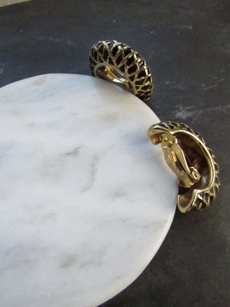Vintage Gold Mesh Textured Black Half Hoop Clip On Earrings