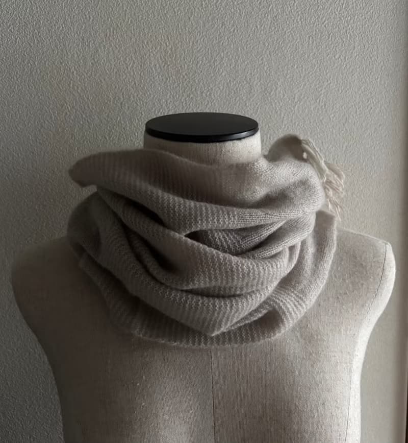 カシミヤ　ネックウォーマー