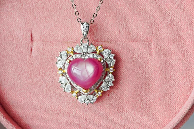 Necklace and Pendant Natural Ruby 7 Cts. Sterling Silver 925.