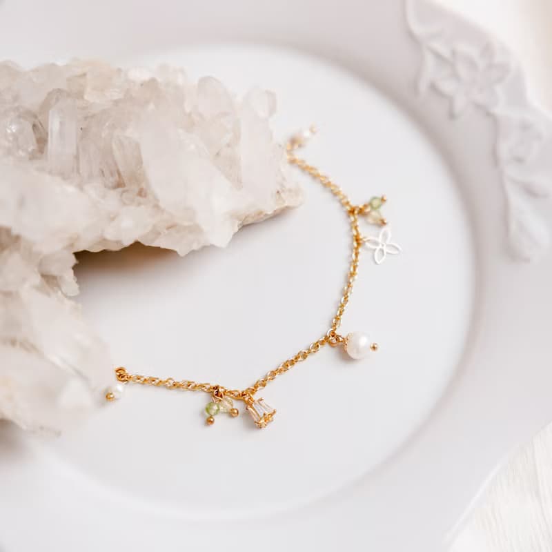 桃花 x 珍珠 橄欖石 黃水晶 生日水晶【鈴蘭 • 幸福回歸】手鍊
