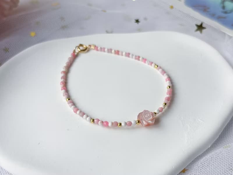 【粉玫】天然粉貝母玫瑰 粉澳寶 14K包金設計款手鍊