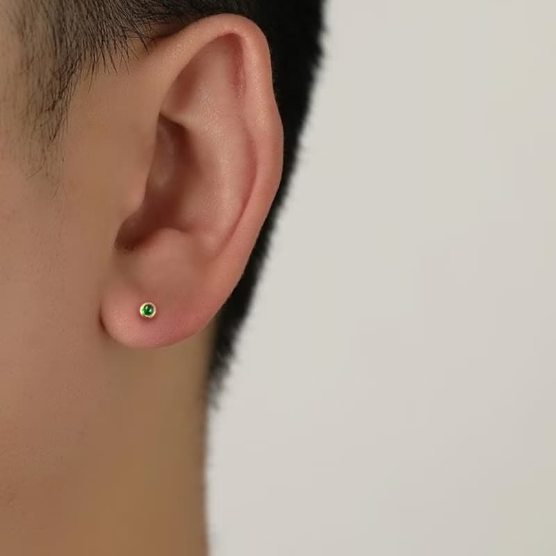 迷你天然沙弗萊石包鑲 純 14K 金耳環 祖母綠色新興綠寶石 2.5mm