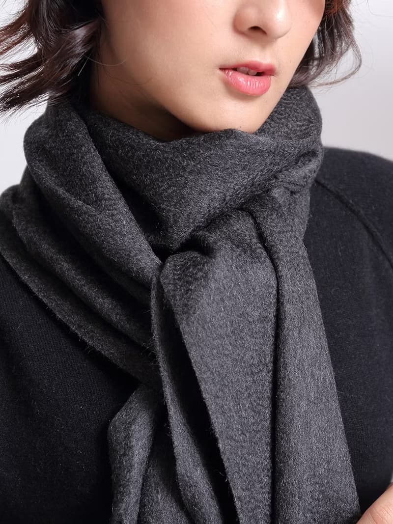 遠方牧人 / 窄版厚磅Cashmere水波紋羊絨圍巾_炭灰  / 情人生日禮