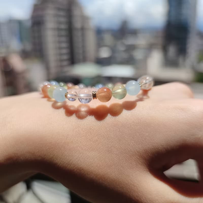 晨曦-能量水晶手鍊-魔鬼髮晶/白兔毛/橙月光/葡萄石/海藍寶