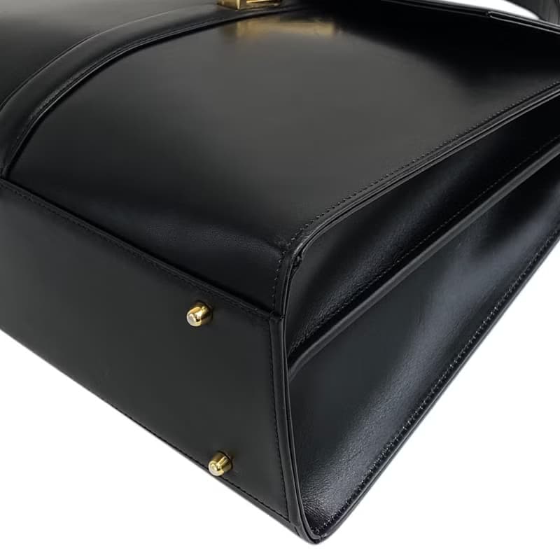 【 日本直送　名牌中古包 】VALENTINO GARAVANI ハンドバッグ ブラック Vロゴ レザー トップハンドル vintage オールド pbs668