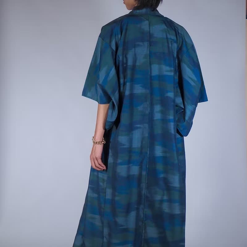 【日本製】 藍色絲綢和服、男女通用和服、和服禮服、和服長袍、