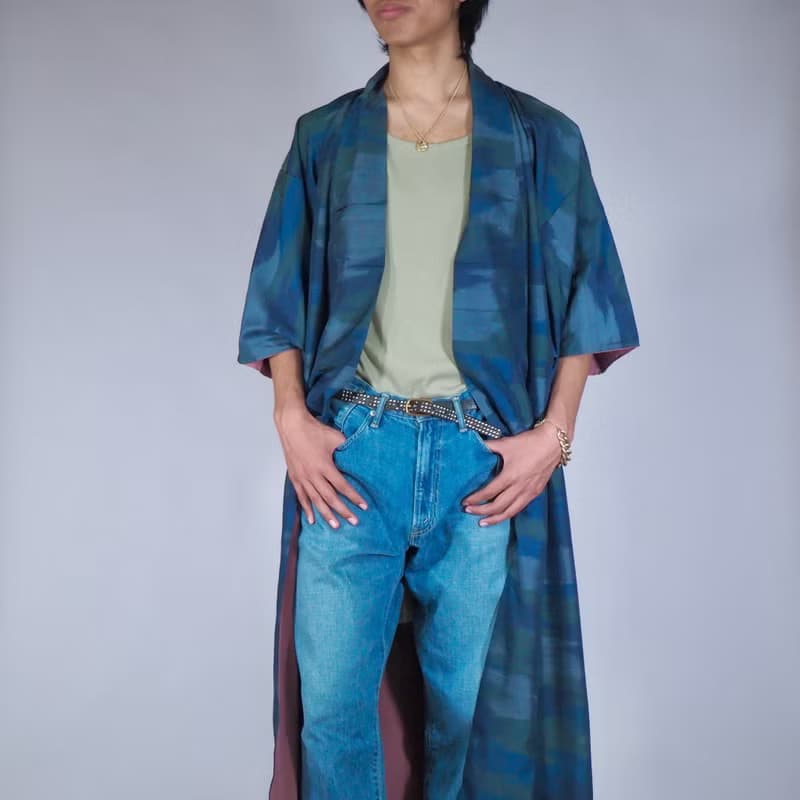 【日本製】 藍色絲綢和服、男女通用和服、和服禮服、和服長袍、