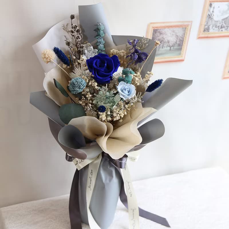 G29灰藍色系永生玫瑰情人節花束
