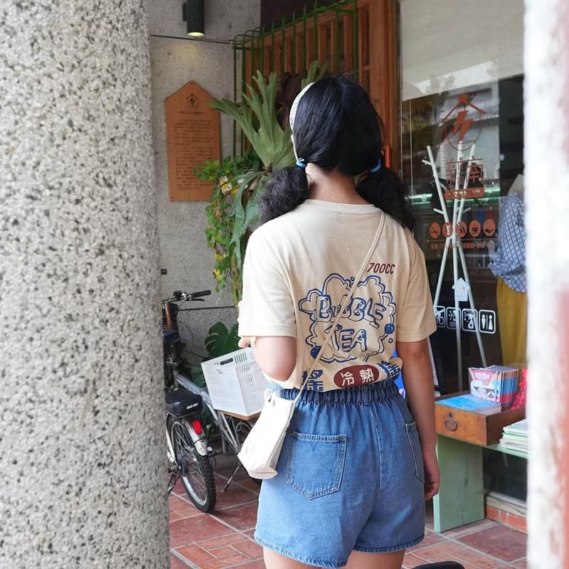 復古 T-shirt - 搖搖 - 奶茶色　畢業禮物推薦
