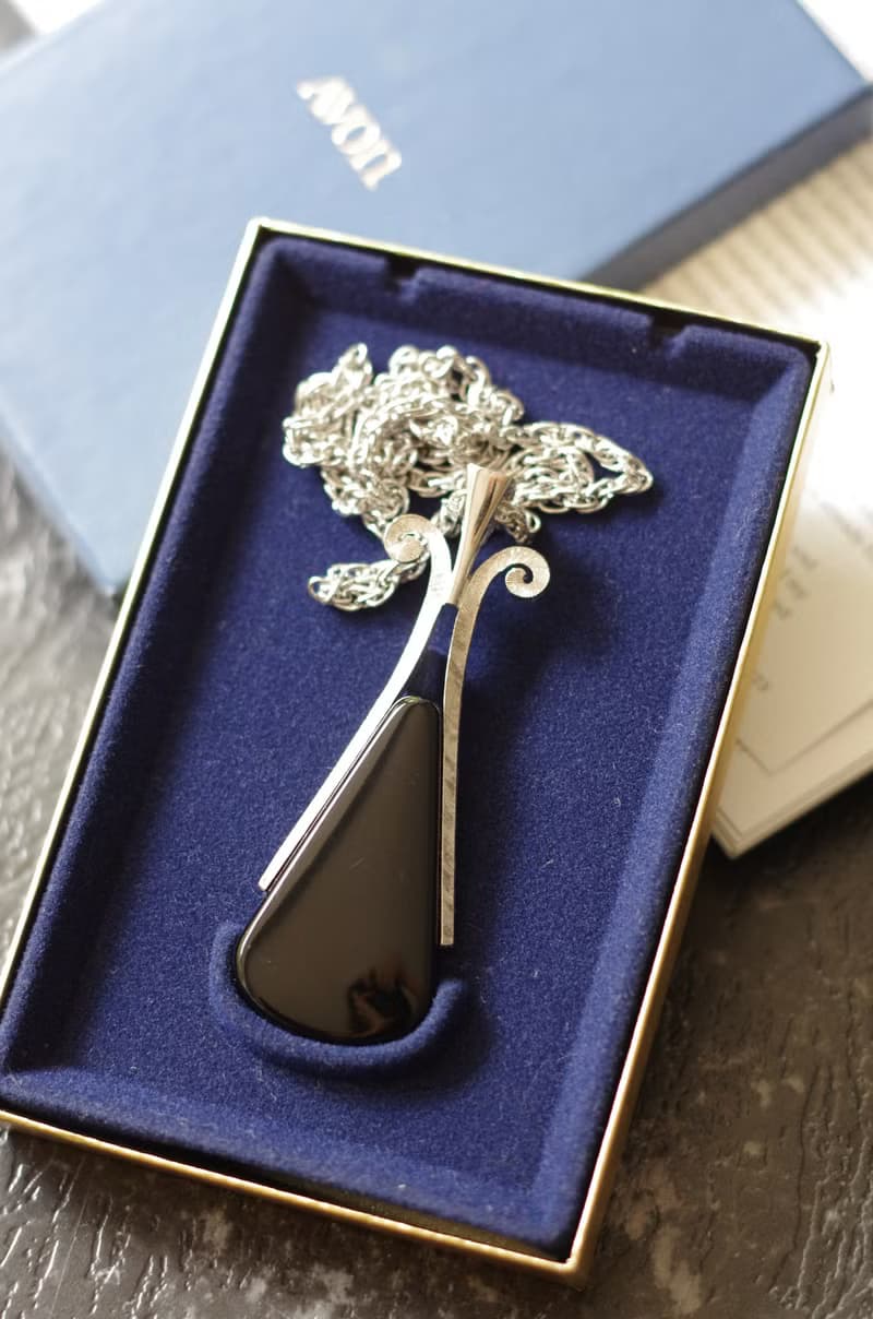 古董摩登復古vintage 黑色香水瓶項鍊 Avon 1970年 N09