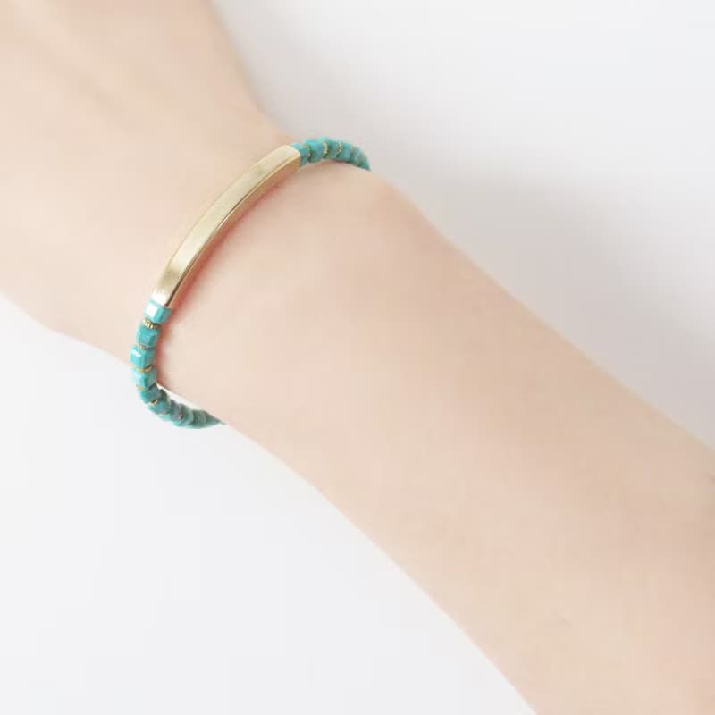 キューブカットターコイズとデザインパイプのブレスレット