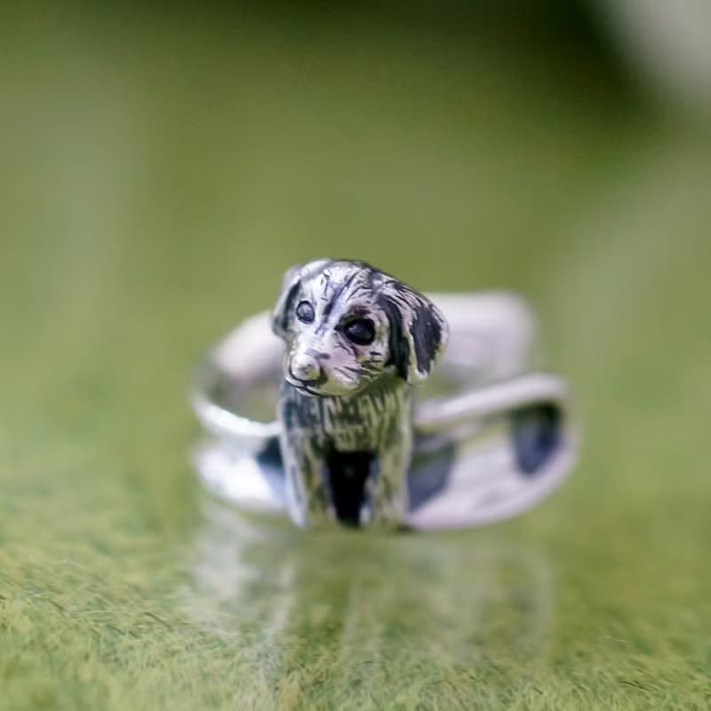 垂耳犬のイヤーカフ