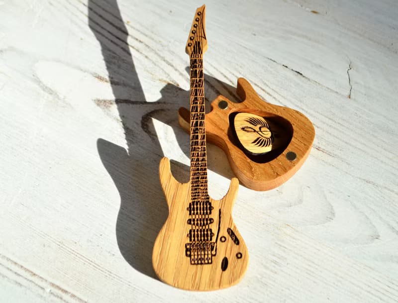 Box for guitar picks, personalized wooden guitar pick holder for guitar player
