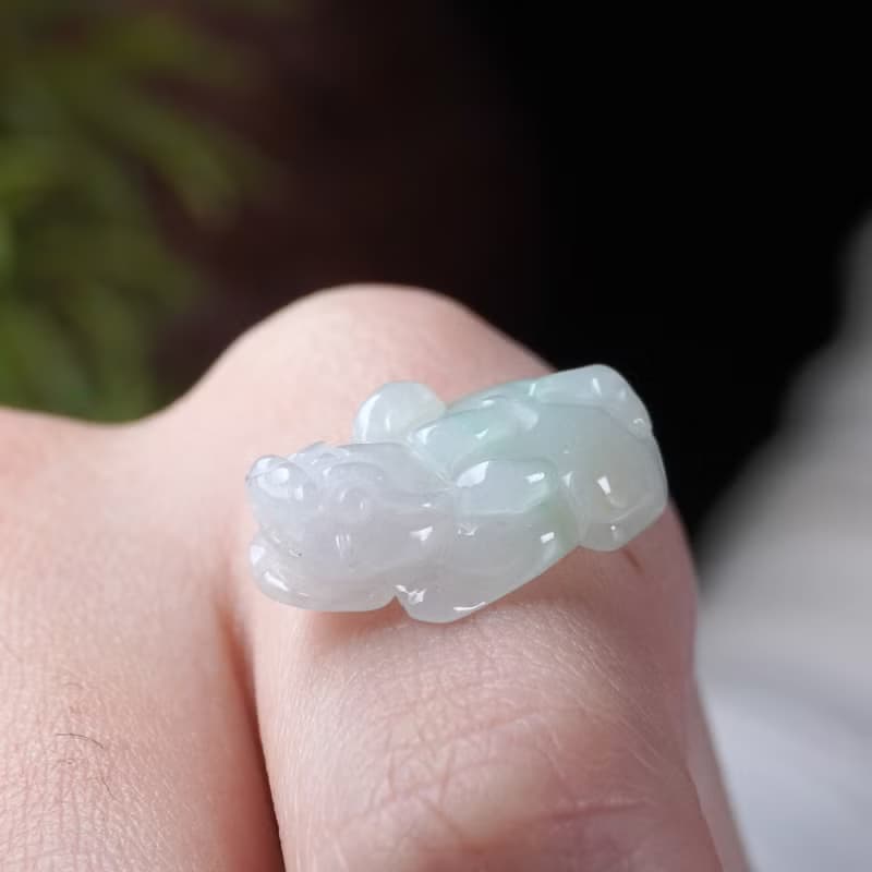 【招財神獸】冰飄綠翡翠貔貅吊飾 | 天然緬甸玉翡翠A貨 |送禮