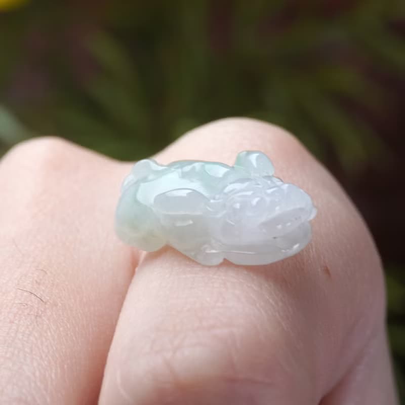 【招財神獸】冰飄綠翡翠貔貅吊飾 | 天然緬甸玉翡翠A貨 |送禮
