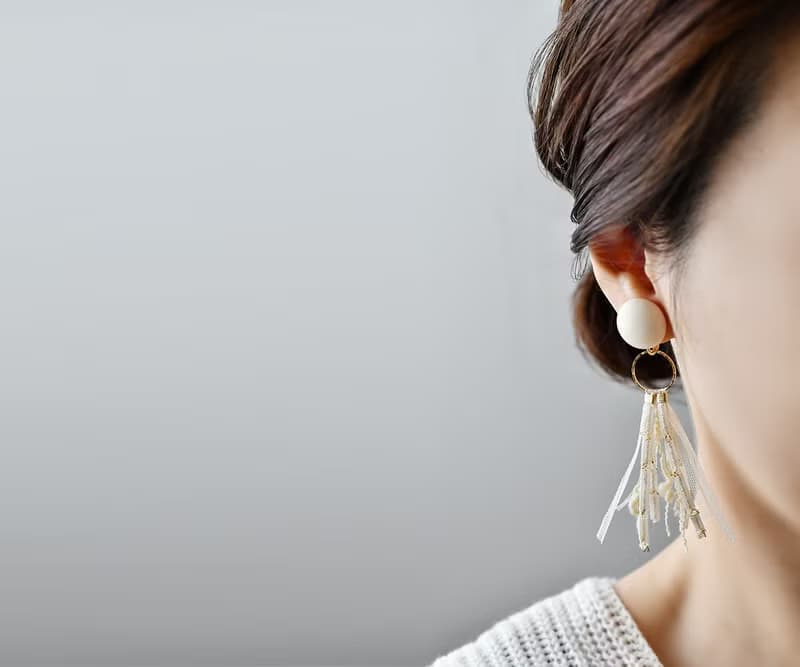 イヤリング/Mable dome fabric tassel earrings /Beige