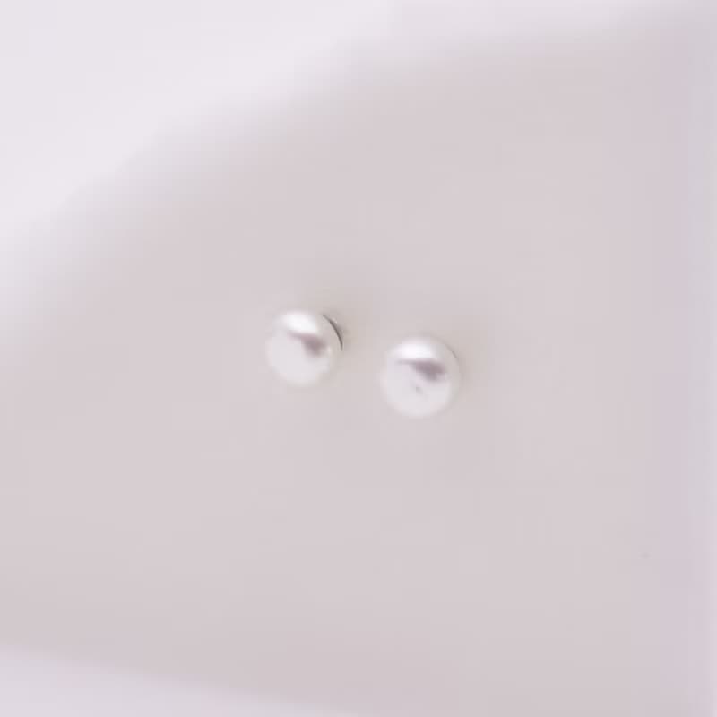珍珠耳環 pearl earrings