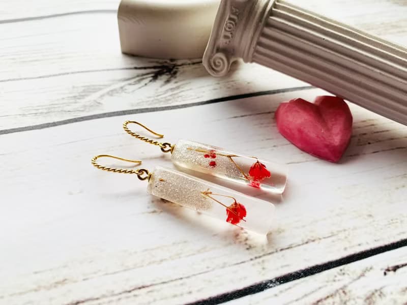 Handmade resin earrings Red Flowers, Birthday gift for women, Dangle earrings