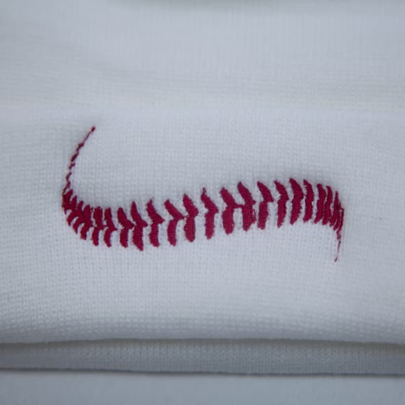 野球のボール　刺しゅう　ビーニー　Tcollector