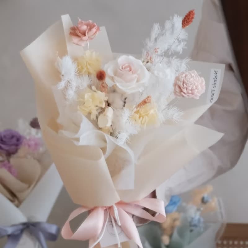 | 情人節永生花花束 |  生日花束/情人節花束