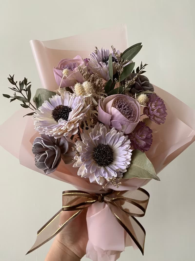 畢業花束.太陽花花束.情人節花束.索拉花束.紫色花束.花禮.求婚花