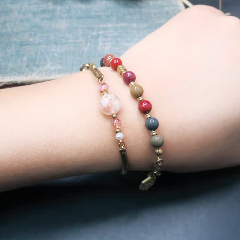 VIIART。小紅莓 。濃色系阿拉善瑪瑙黃銅手環手鍊