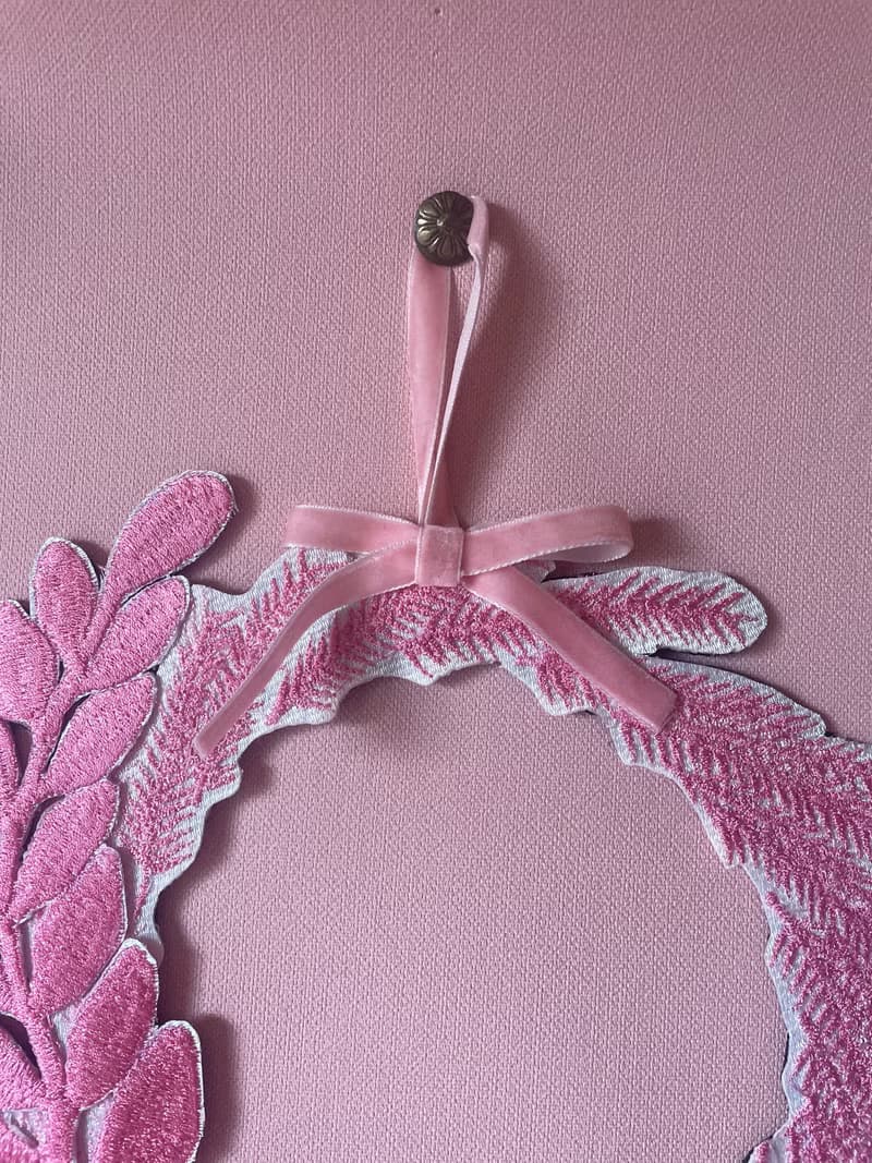 春色刺繍リース