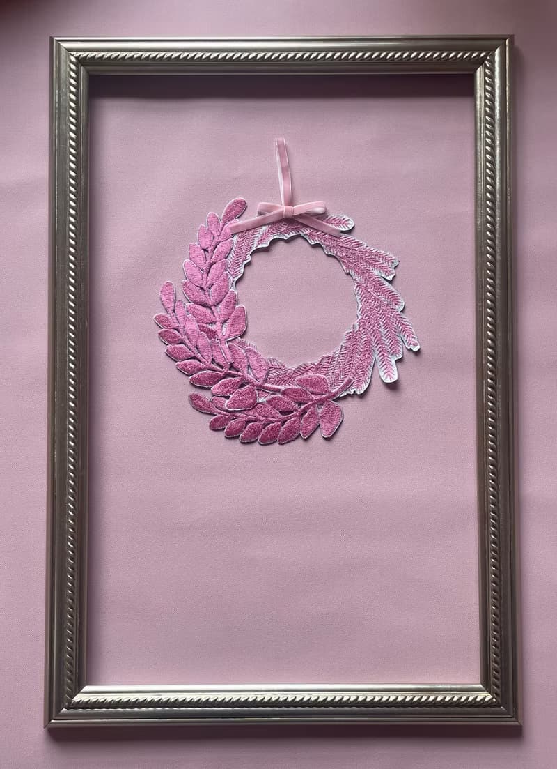 春色刺繍リース