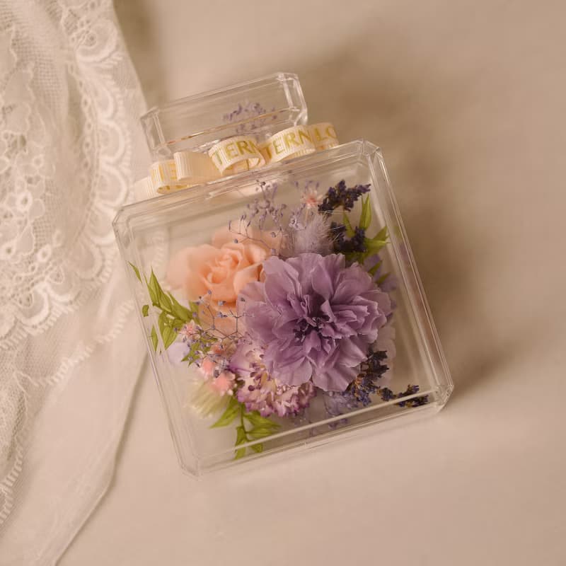 【純淨】母親節 康乃馨 透明壓克力香水瓶 永生花 乾燥花 / 共2款
