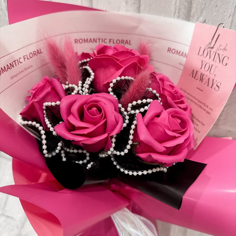 奇遇芭比/情人節花束/香皂玫瑰花束/8朵