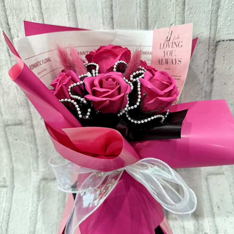 奇遇芭比/情人節花束/香皂玫瑰花束/8朵