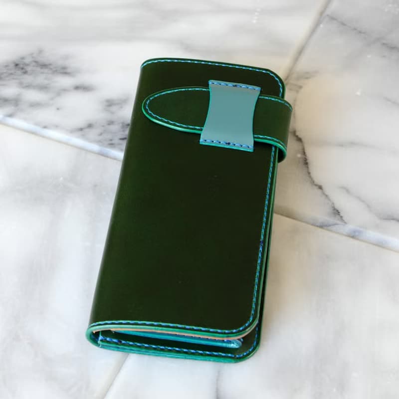 カード収納重視の長財布　No.7　ブッテーロ