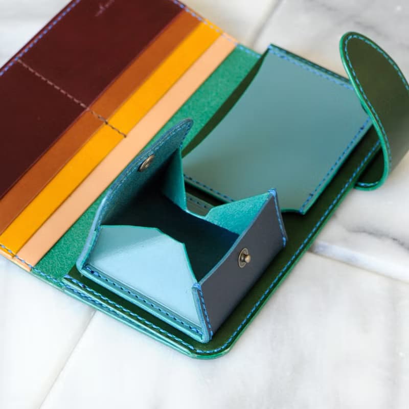 カード収納重視の長財布　No.7　ブッテーロ