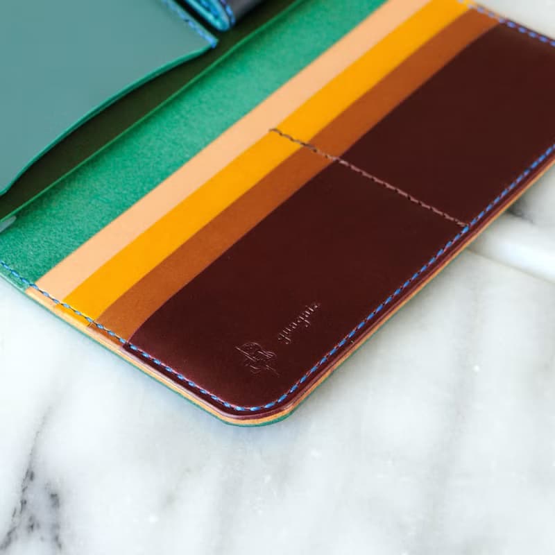 カード収納重視の長財布　No.7　ブッテーロ