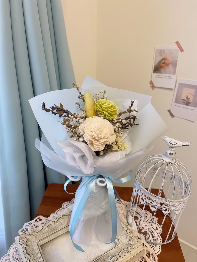 湖水綠乾燥小花束  畢業花束  送禮 生日禮  韓式花束 太陽花