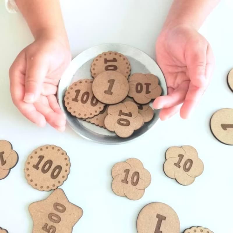 【Play Coins -cookies-】 クッキーの形の木のお金　知育　おままごと　お金　モンテッソーリ　コイン