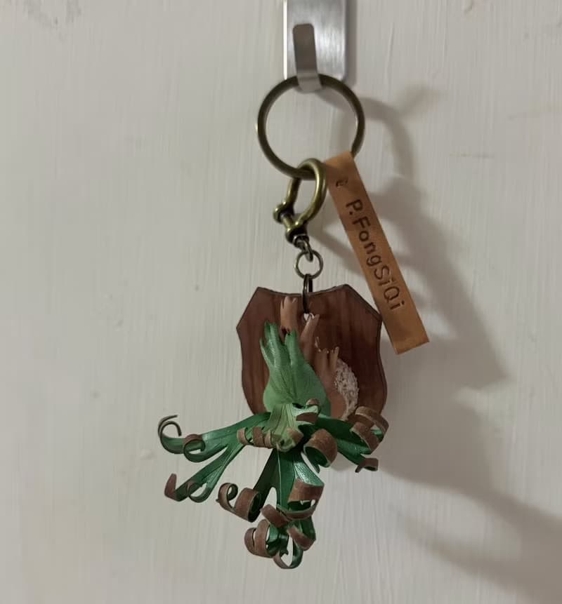 捲捲鹿角蕨_皮革吊飾 / 送禮