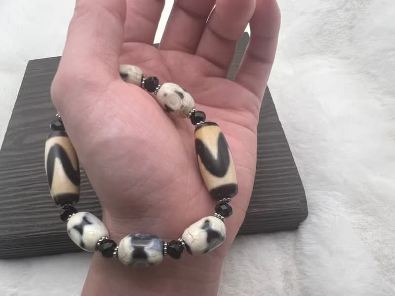 覺護-小年份手工虎牙雞骨白鈣化三眼天珠手串/剛強/清淨/醒覺