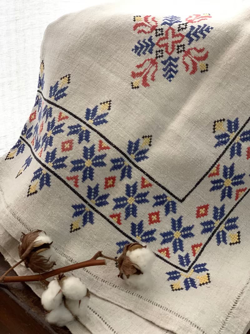 【好日戀物】德國古董圖騰手工刺繡重磅棉麻桌巾少見傳統北方花紋