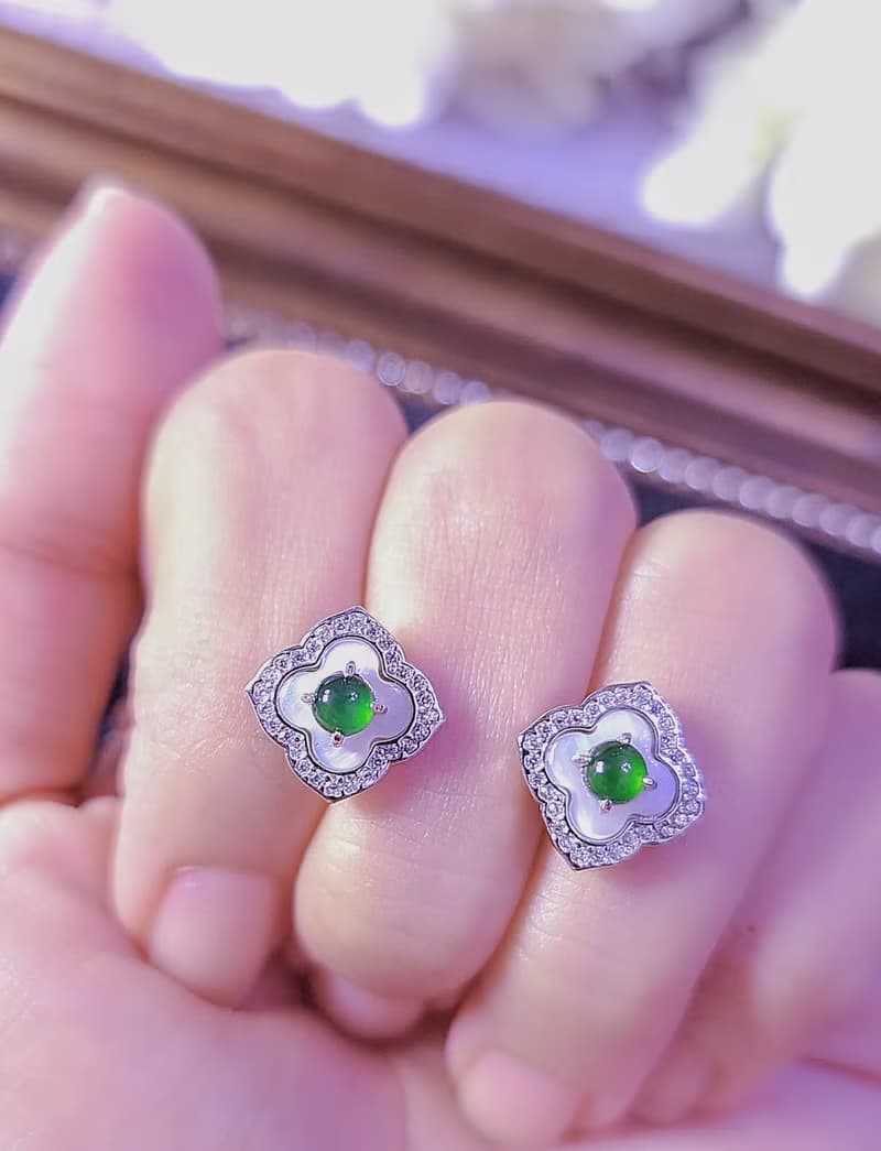 |幸運仙女|A貨翡翠冰玻綠蛋面4mm純銀鍍18k精緻四葉草耳環