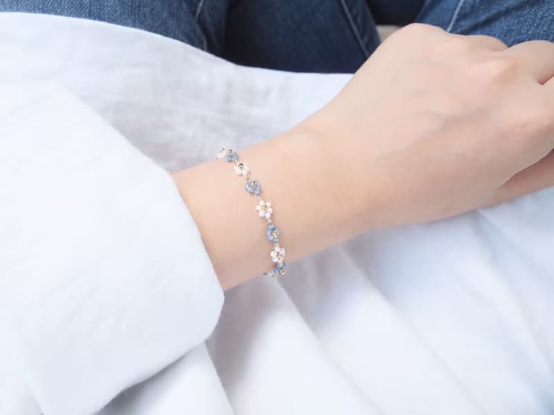ビーズブレスレット　マグネット着脱　pearl  blue