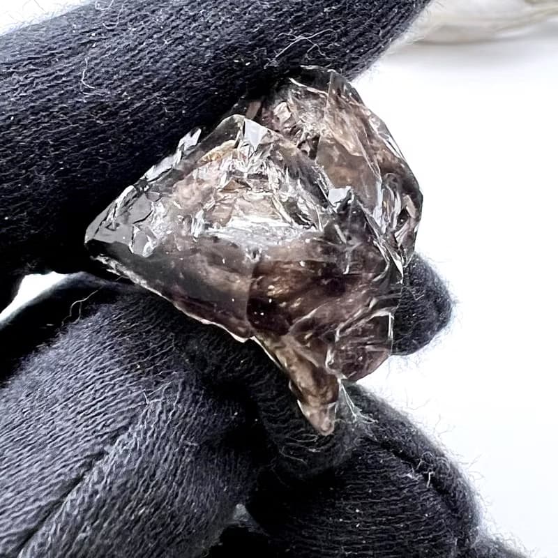 崎嶇。原礦 一圖一物  療癒 古老水晶 l 巴西黑茶骨幹骸骨 礦標 l