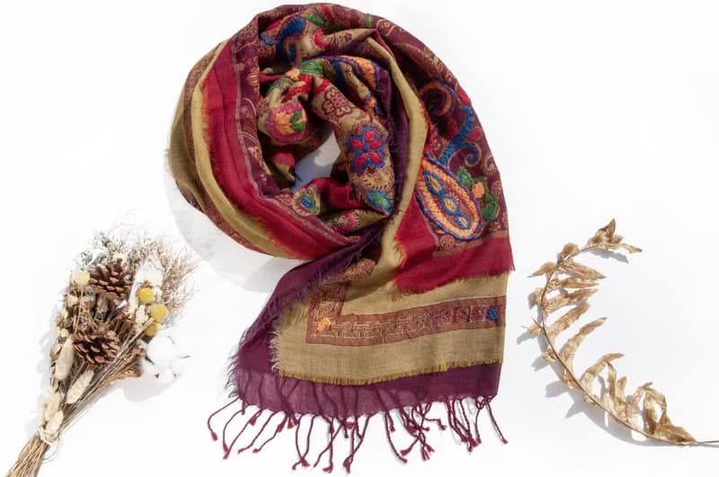 喀什米爾Cashmere/水煮羊毛披肩/針織圍巾/刺繡圍巾/羊絨披巾-花